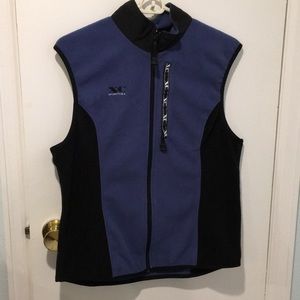 Women’s fleece vest